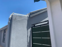 Load image into Gallery viewer, single row rotating spikes, Star rotating spikes, wall spikes, most effective anti-climb wall spikes, security spike, protect your home, secure your home business, security south africa, Spike-it security, Rola spikes, Star Spikes, rotating security spikes, wall spikes, vibracrete spikes, brick wall spikes,