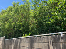 Load image into Gallery viewer, single row rotating spikes, Star rotating spikes, wall spikes, most effective anti-climb wall spikes, security spike, protect your home, secure your home business, security south africa, Spike-it security, Rola spikes, Star Spikes, rotating security spikes, wall spikes, vibracrete spikes, brick wall spikes,