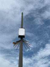 Load image into Gallery viewer, Klaw Spikes for Poles