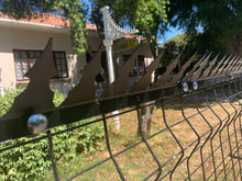 Load image into Gallery viewer, Castle Security Spike 135 degrees