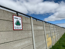 Load image into Gallery viewer, single row rotating spikes, Star rotating spikes, wall spikes, most effective anti-climb wall spikes, security spike, protect your home, secure your home business, security south africa, Spike-it security, Rola spikes, Star Spikes, rotating security spikes, wall spikes, vibracrete spikes, brick wall spikes,