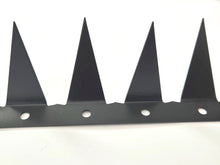 Load image into Gallery viewer, Raggy Sharp Tooth Wall Spike