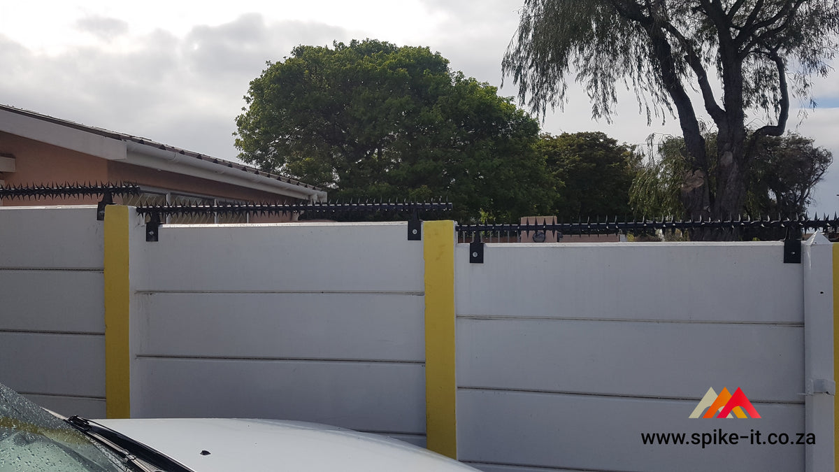 50m Single Row Rola Spikes™ - precast kit – Spike-It